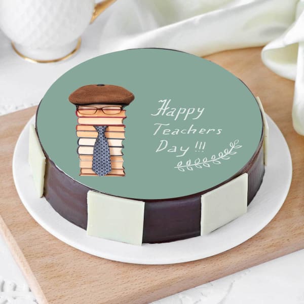 Happy Teacher's Day Cake (Half Kg)
