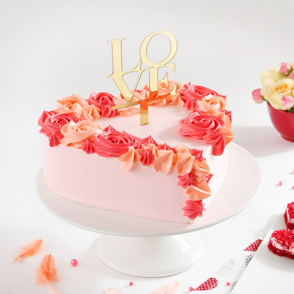 Heart-Shaped Pink Love Cake Rosette (1Kg)