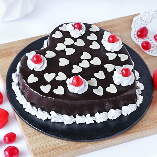 Hearty Chocolate Cake (2 Kg)