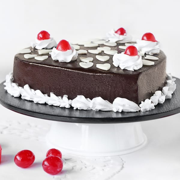 Order Hearty Chocolate Cake Half Kg Online At Best Price Free