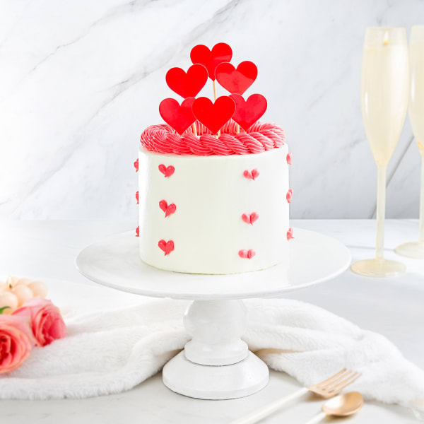 Hearty Paradise Semi-Fondant Cake (600 Gm)