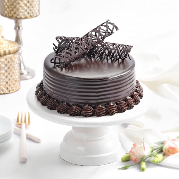 Heavenly Truffle Temptation Cake (1 Kg)