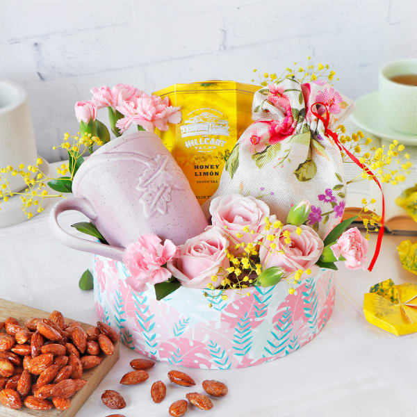 High Tea Gift Hamper in Pink Box