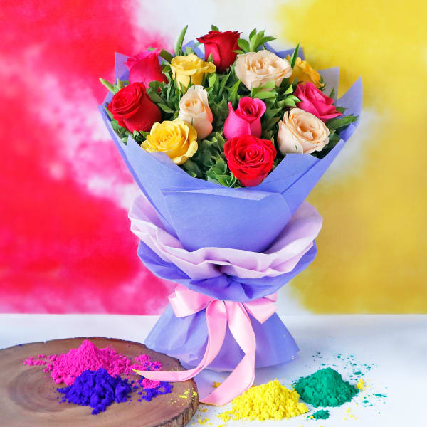 Holi Gulaal with Assorted Rose Bouquet