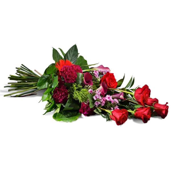 Horizontal bouquet in red shades