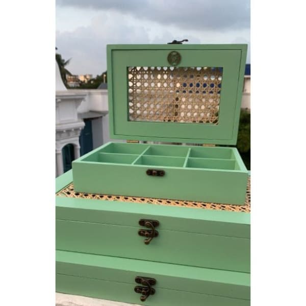 Buy/Send Jewellery Organizer Wicker Box Mint Single Piece Online IGP