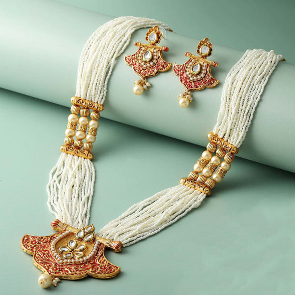 Kundan And Pearl Necklace Set