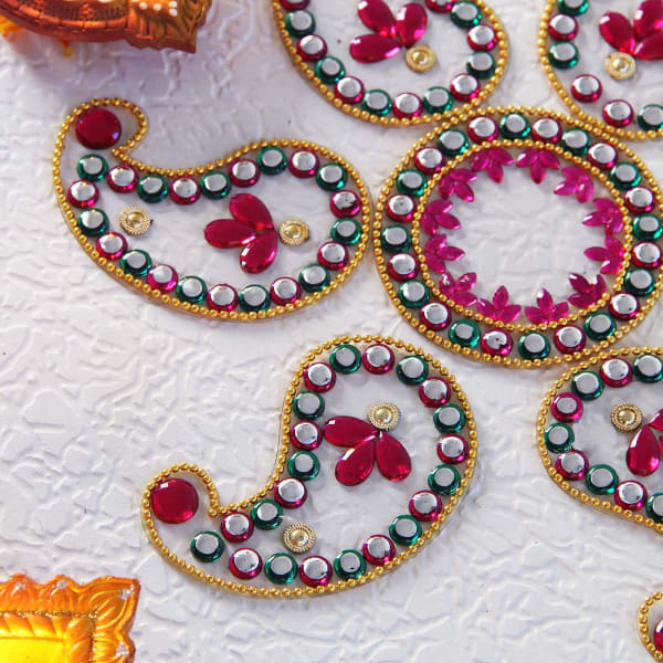 Kundan Work Rangoli with Wall Hanging Set Gift/Send Diwali Gifts Online J11042774