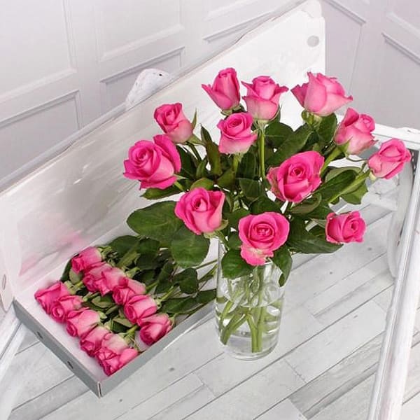 LETTERBOX PINK ROSES