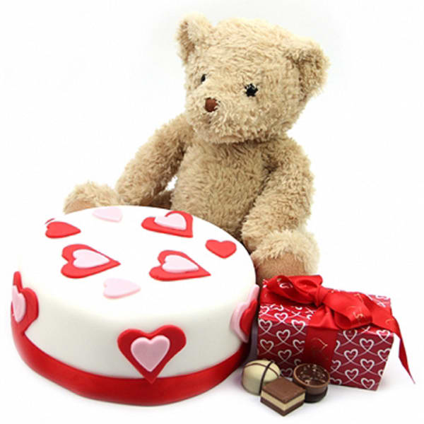 LOVE CAKE WITH TEDDY AND CHOCOLATES