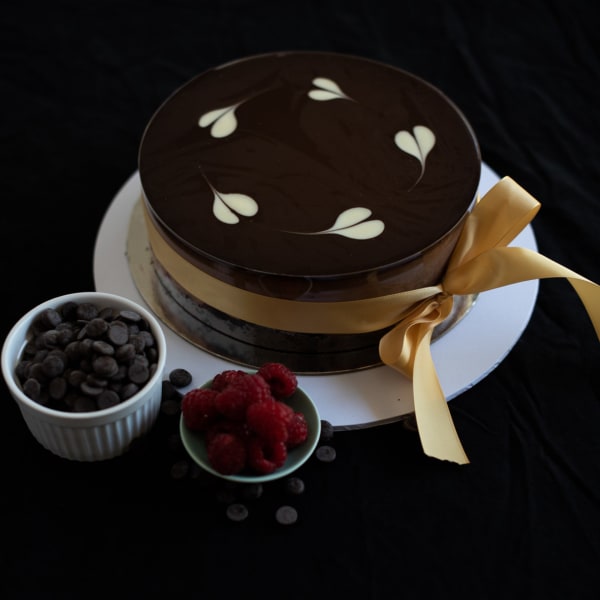 Love On The Loop Chocolate Cake