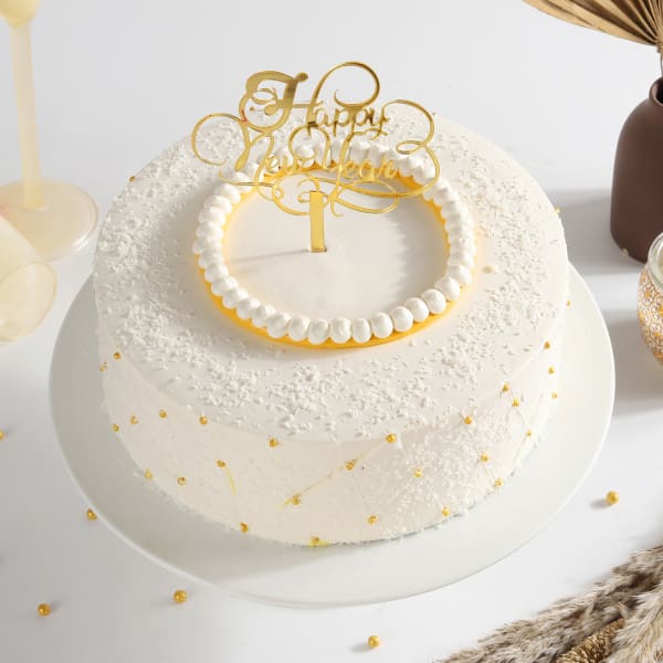 Lovely Vanilla Pineapple Cream Cake (500gm)