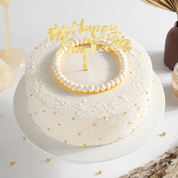 Lovely Vanilla Pineapple Cream Cake (500gm)