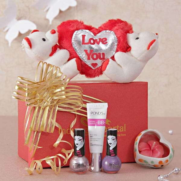Makeup hamper with Cute Teddies Gift/Send Fashion and Lifestyle Gifts