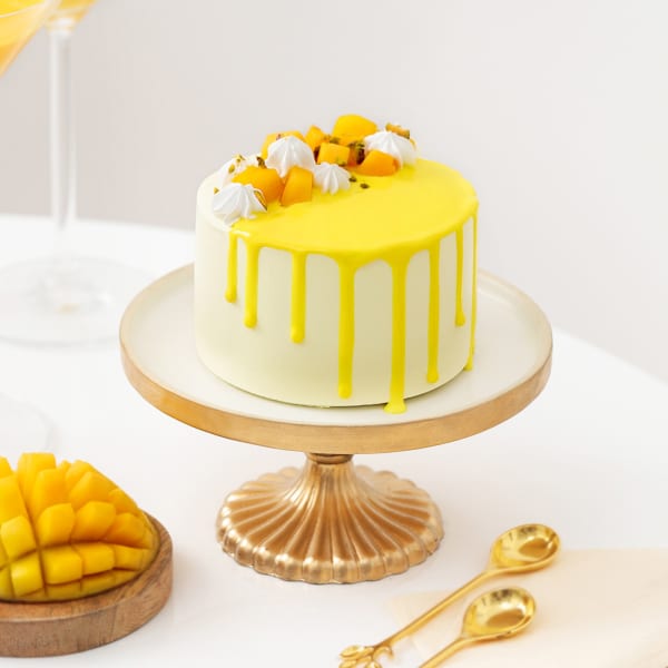 Mango Majesty Cake (Half kg)