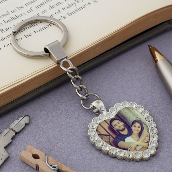 Metal Heart Frame Personalized Keychain