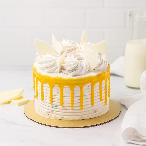 Mini Vanilla Drip Cake (300 g)