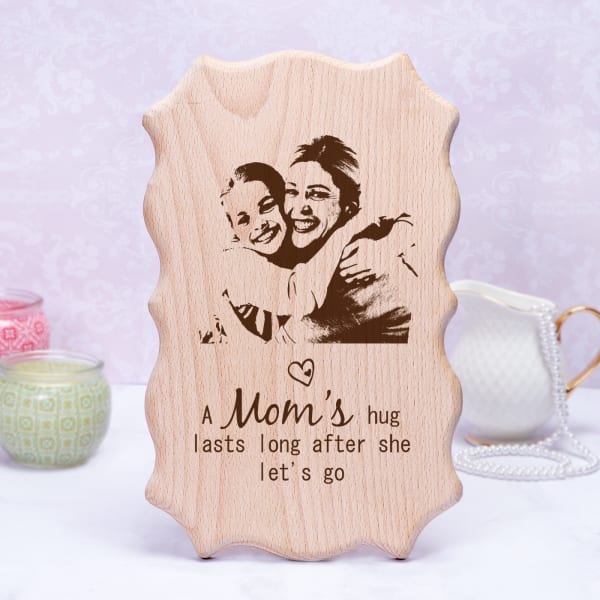 Mom's Hug Personalized Wooden Photo Frame
