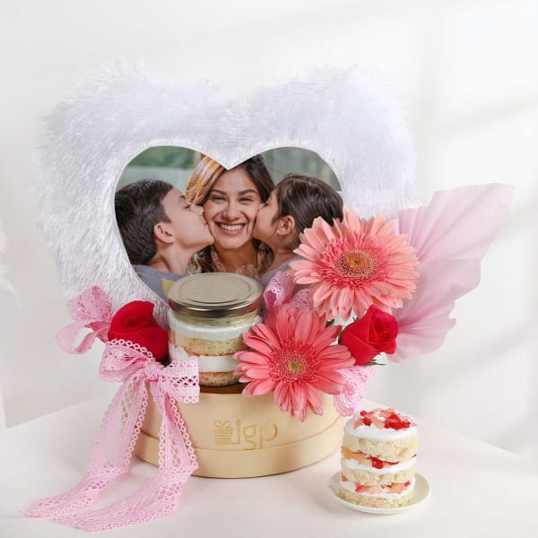 Mother's Day Personalized Fruity Delight Hamper