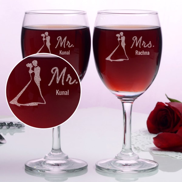 Mr & Mrs Personalized Wine Glasses (Set of Two)