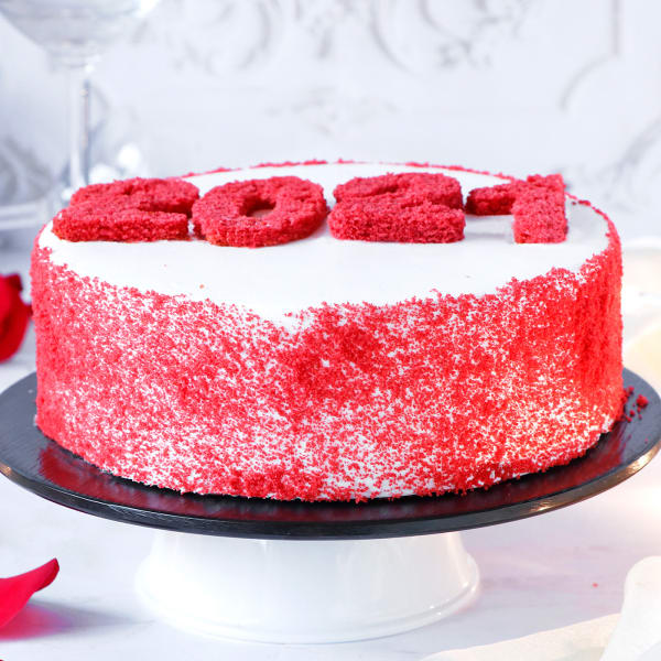 New Year 2021 Red Velvet Cake Half Kg Gift Send New Year Gifts Online Hd1123523 Igp Com