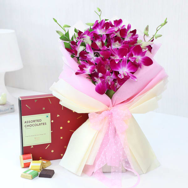 Orchids Bouquet With Assorted Chocolates