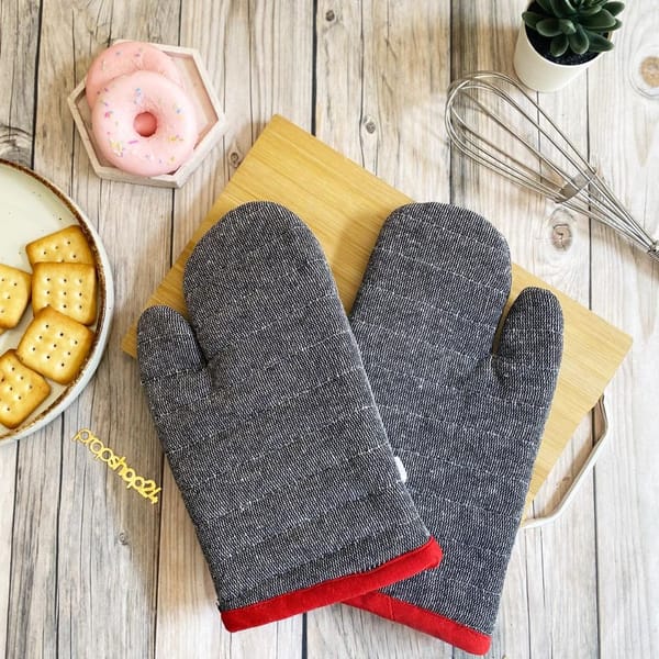 Buy/Send Oven Mitts Online IGP JVS1218658