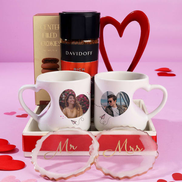 Pack of 2 Personalized Mugs Gift Set
