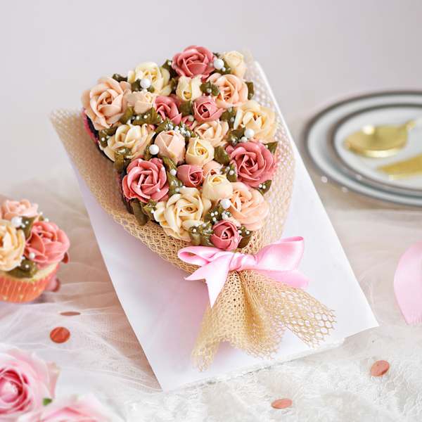 Peach Buttercream Cupcakes Bouquet