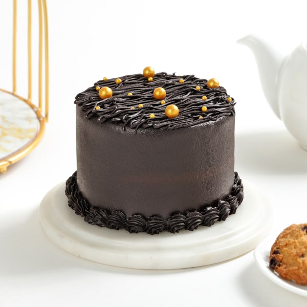 Pearls And Truffles Chocolate Cake (250 gm)