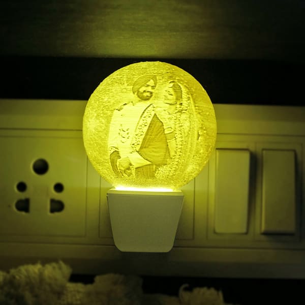 Personalized 3D Moon Night Lamp (6 cm)