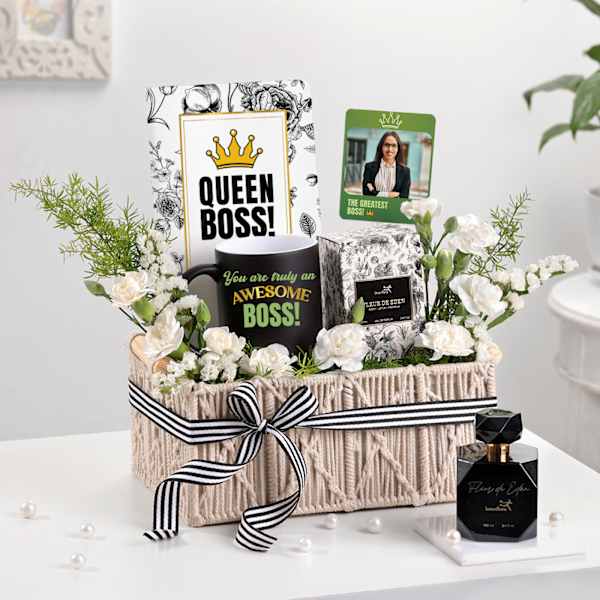 Personalized Awesome Boss Hamper