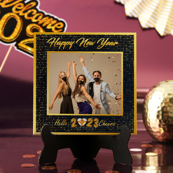 Personalized New Year Tile with Stand