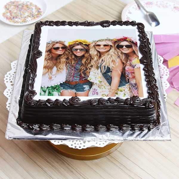Personalized Picture-Perfect Chocolate Cake (1 Kg)