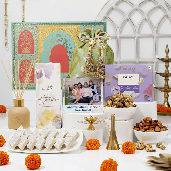 Personalized Sensory Divine Housewarming Gift Hamper