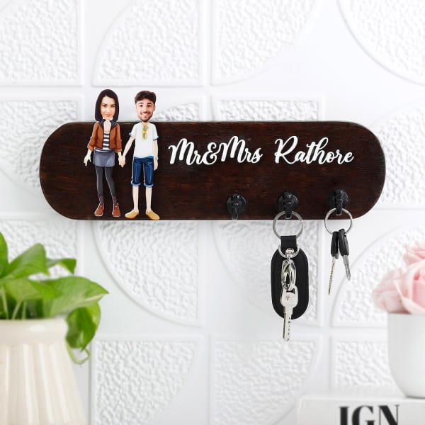 Personalized Wooden Keyholder With Caricature