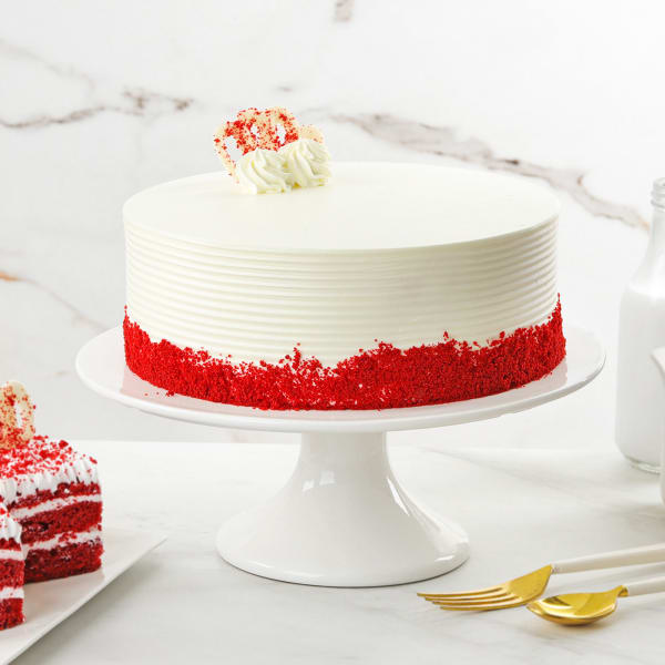 Red Velvet Buttercream Cake (2 Kg)