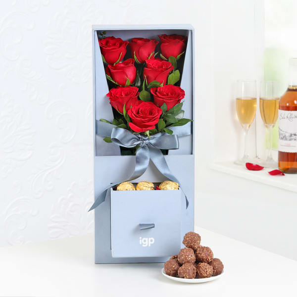 Roses And Rochers Gift Box