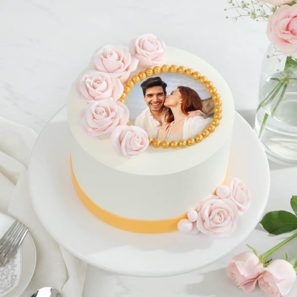 Rosy Fantasy Personalized Photo Cake (1 Kg)