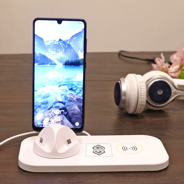 Rotating 3 in 1 Mobile Charging Station - Customized with Logo