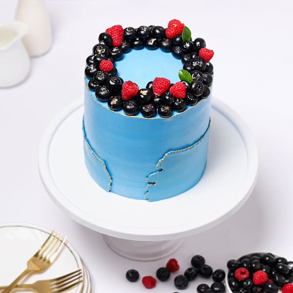 Royal Blue Berry Delight Cake (600 Gm)