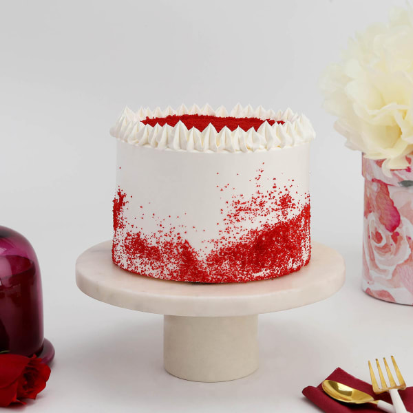 Scrumptious Red Velvet Cake (600 Gm)