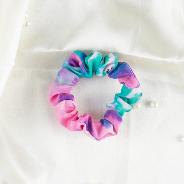 Buy/Send Scrunchie Skinny Tie Dye Rainbow Single Piece Online | IGP ...