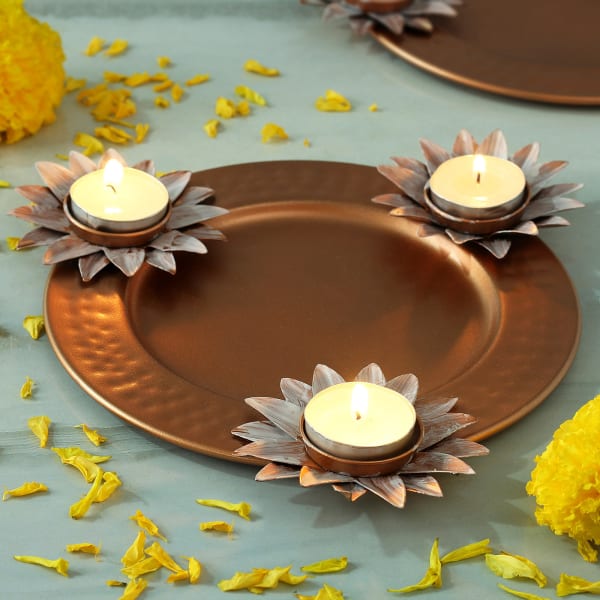 Set of 3 Tea-Light Candle on Metal Platter