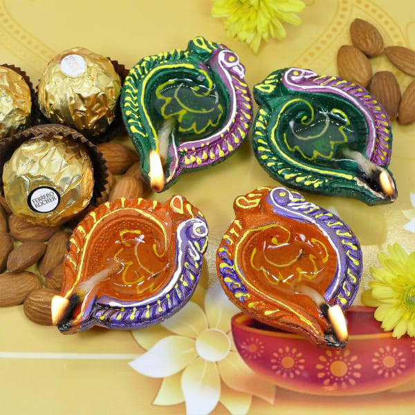 Set of 4 Diyas With Almonds & Rocher