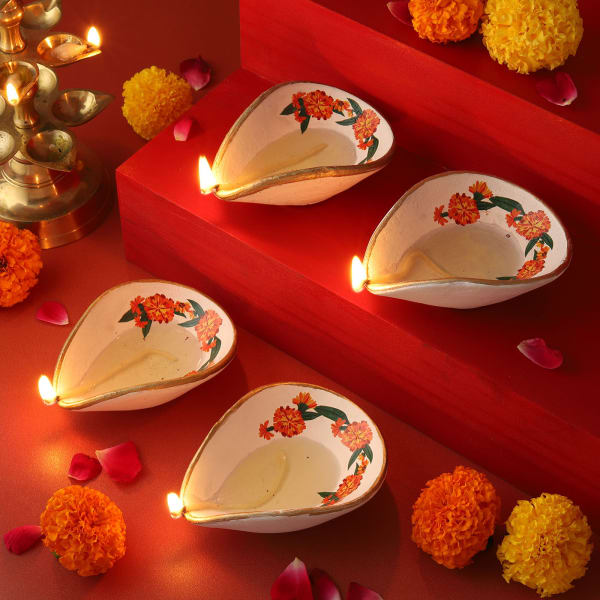 Set of 4 Special Diwali Diyas