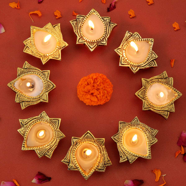 Set of 8 Illumination Lotus Candles