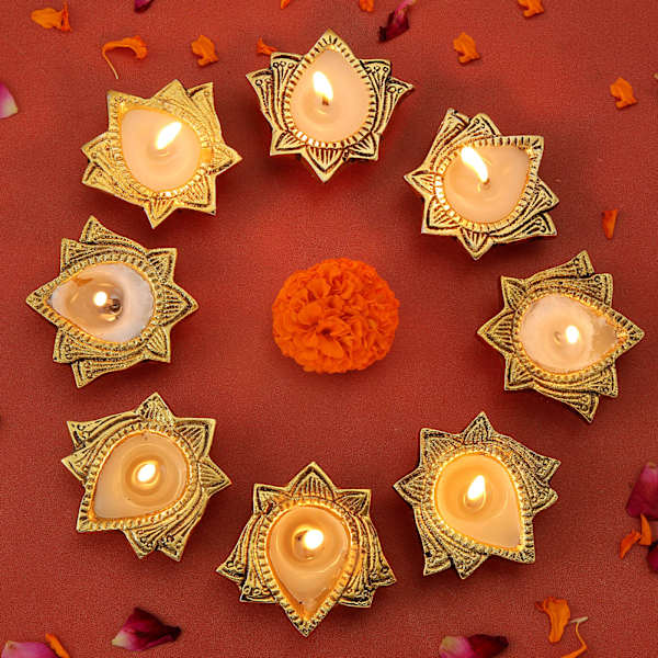 Set of 8 Illumination Lotus Candles