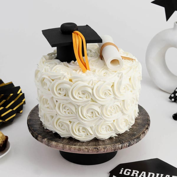 Snowy White Delicious Graduation Cake (1 Kg)