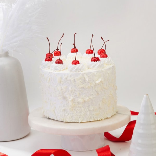 Snowy White Forest Cake (1 Kg)
